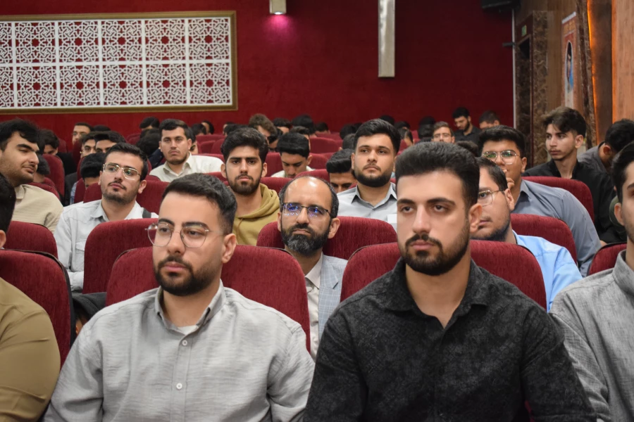 برگزاری مراسم گرامیداشت هفته معلم و استاد در دانشگاه فرهنگیان کرمانشاه 16