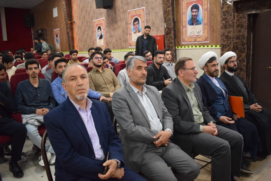 برگزاری مراسم گرامیداشت هفته معلم و استاد در دانشگاه فرهنگیان کرمانشاه 8