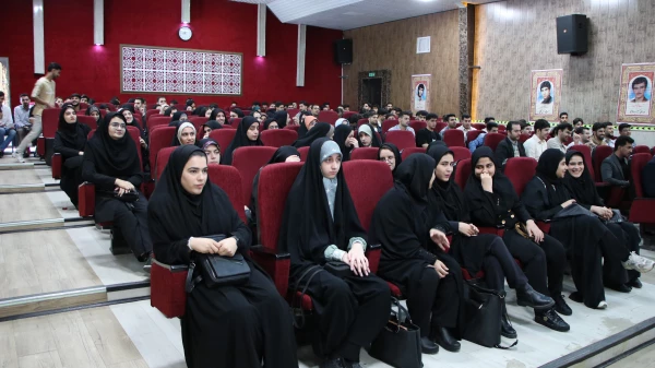 برگزاری مراسم گرامیداشت هفته معلم و استاد در دانشگاه فرهنگیان کرمانشاه 41