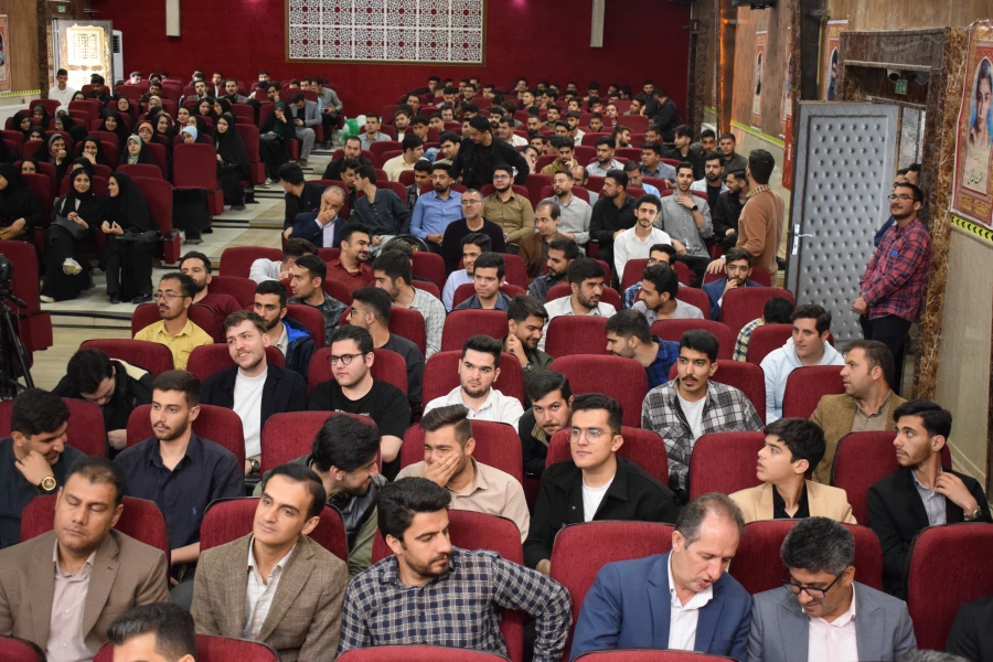 برگزاری مراسم گرامیداشت هفته معلم و استاد در دانشگاه فرهنگیان کرمانشاه 22