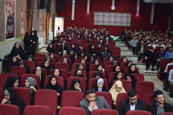 برگزاری مراسم گرامیداشت هفته معلم و استاد در دانشگاه فرهنگیان کرمانشاه 25