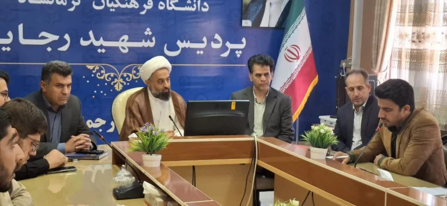  تقدیر از دبیران برتر کانون های فرهنگی و انجمن های علمی و فعالان فرهنگی دانشکده علوم تربیتی 3