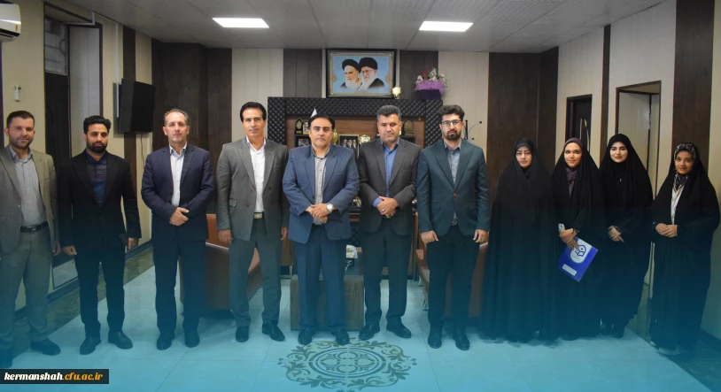 مراسم تجلیل از دانشجو معلمان فعال در حوزه رسانه و روابط عمومی دانشگاه فرهنگیان استان کرمانشاه 