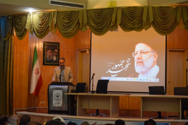 حضور گسترده جامعه دانشگاهی دانشگاه فرهنگیان استان کرمانشاه در مراسم دومین سالگرد شهدای دولت 3