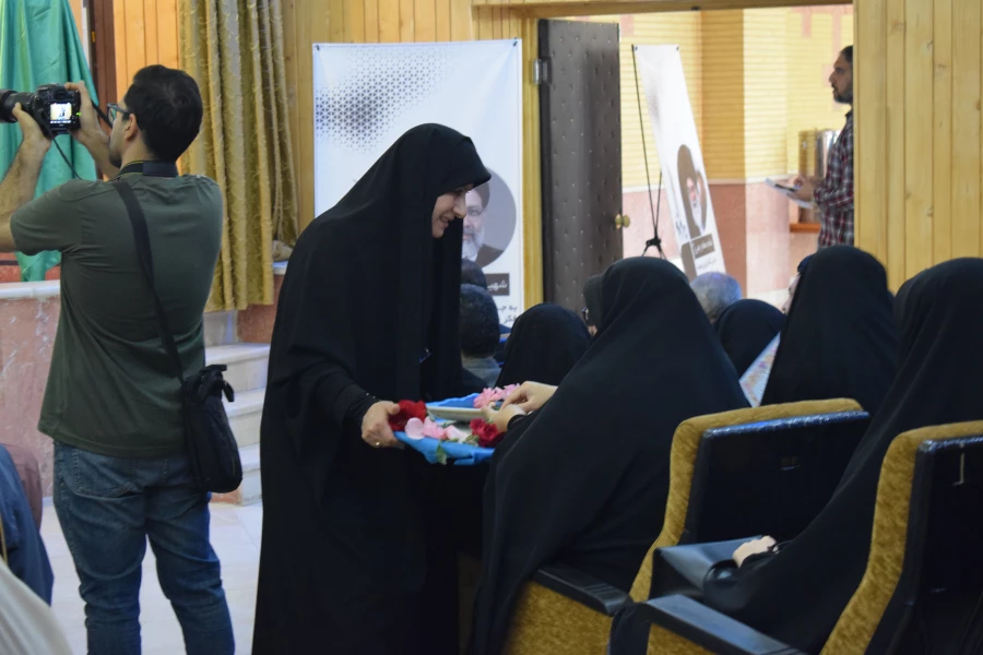 حضور گسترده جامعه دانشگاهی دانشگاه فرهنگیان استان کرمانشاه در مراسم دومین سالگرد شهدای دولت 4