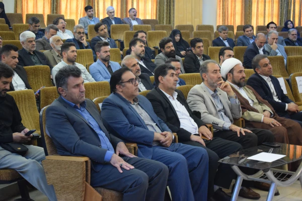 حضور گسترده جامعه دانشگاهی دانشگاه فرهنگیان استان کرمانشاه در مراسم دومین سالگرد شهدای دولت 12